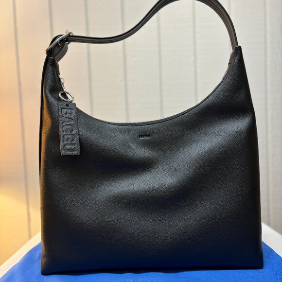 BAGGU Handbags - Baggu Recycled Leather Shoulder Bag - Black